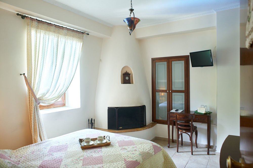 Triantafillies Guesthouse Portariá Buitenkant foto