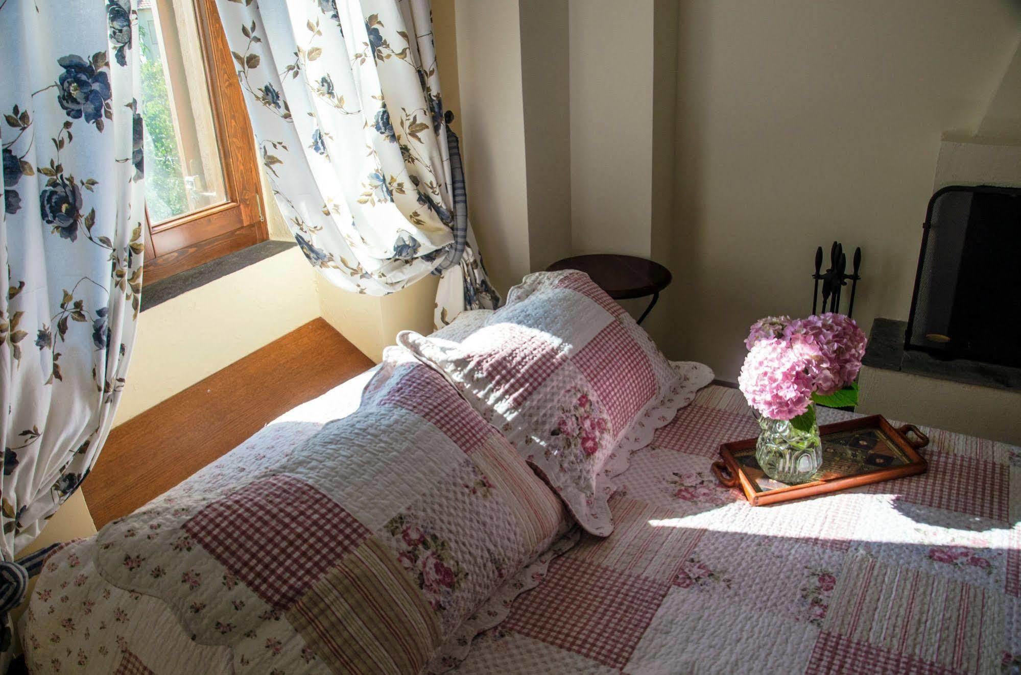 Triantafillies Guesthouse Portariá Buitenkant foto